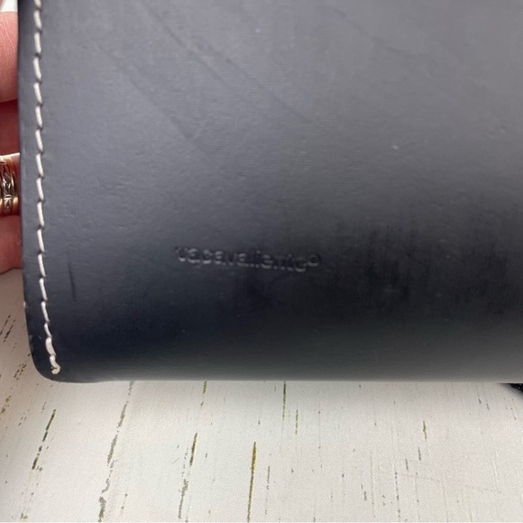 Vacavaliente Robb Vices Singapur U Exclusive Leather Briefcase - Picture 3 of 16